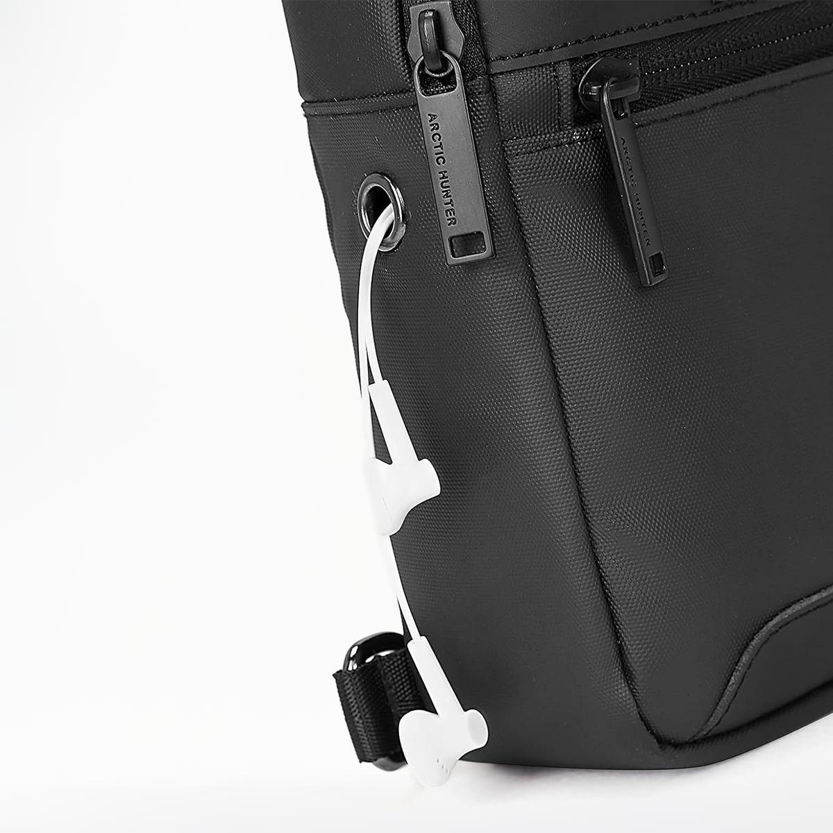 Arctic Hunter XB13001 Waterproof Crossbody Bag for Business and Travel - Image 6